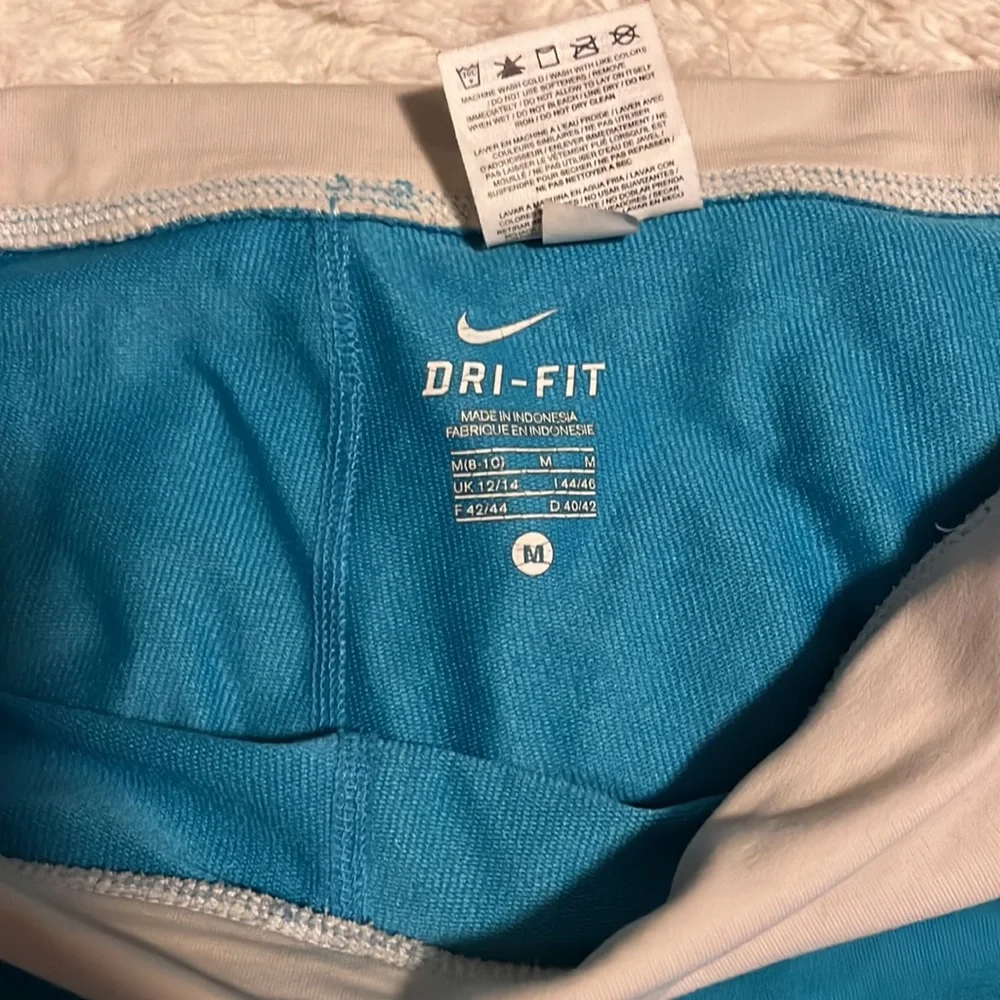 Woman’s Nike wide leg jogger pants Cropped Teal Blue size medium fold over waist - Picture 3 of 5